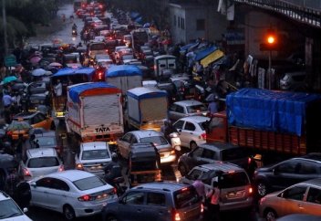 В Индии придумали гениальный способ борьбы с автомобильными гудками (видео)