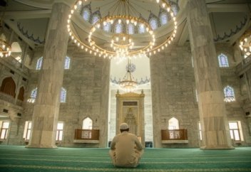 Итикаф: в чем мудрость и польза пребывания в мечети?