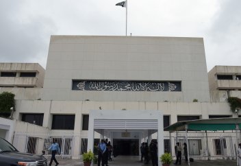 Женщина из касты неприкасаемых впервые избрана в сенат Пакистана