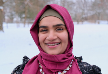 Молодая мусульманка проводила 237 человек в мир иной в качестве больничного капеллана