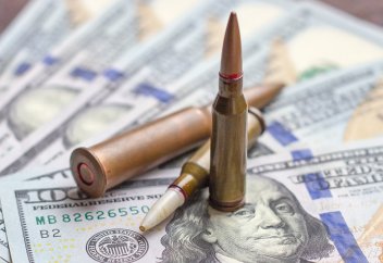 Әлемдік қару-жарақ нарығы туралы аз-кем дерек (SIPRI мәліметі негізінде)