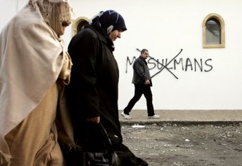 Британ полициясы «ислами террор» және «жиһадшы» терминдерінен бас тартады