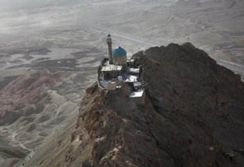 Жұмбақ «пайғамбардың» құрметіне салынған ерекше мешіт (ФОТО)