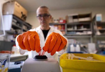 Болезни, которые до сих пор не имеют лекарства. Страшные болезни, вызывающие паралич