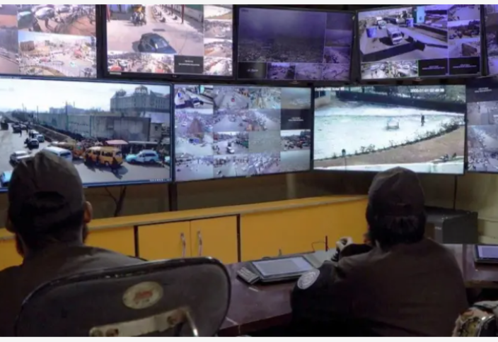 Как «Талибан» следит за миллионами жителей Кабула — из одной диспетчерской