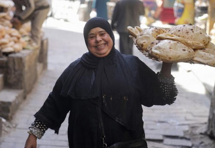 Инфляция в Египте ослабевает на фоне падения цен на продукты питания, но некоторые расходы продолжают расти