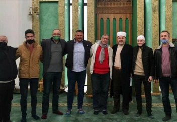 Разные: Племянник кардинала Боснии принял Ислам