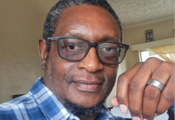 Режим Зимбабве продвигает синдром зависимости ради политической целесообразности, что погружает страну в нищету ещё глубже