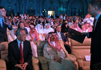 Саудия Қытаймен құны 10 млрд доллардан асатын келісім-шартқа отырды