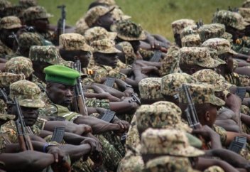 ОАЭ планируют послать в Йемен 8000 солдат из Уганды