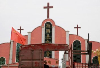 Почему Китай снова нацелился на подпольные «домашние церкви»?