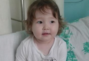 Ақ қан ауруымен ауыратын Тахмина Әбішеваны 8 айлық сіңлісі құтқарып қалды