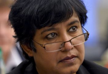 Жаһан жаңалықтары: Мұсылман отбасынан шыққан жазушы өзінің атеист екенін мәлімдеді