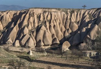 Түркияда жер астынан 18 қабатты қала табылды (фото)