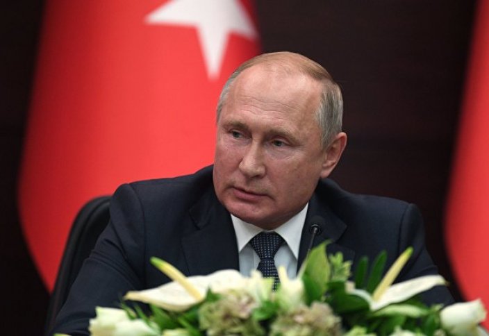 Donya-e eqtesad (Иран): Путин советует решать международные проблемы «по Корану»