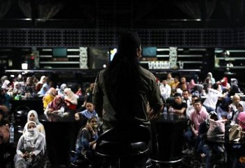 Түнгі клубта айтылуға мәжбүр болған уағыз