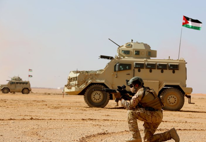 Араб елі әскери борышты қайта енгізбек