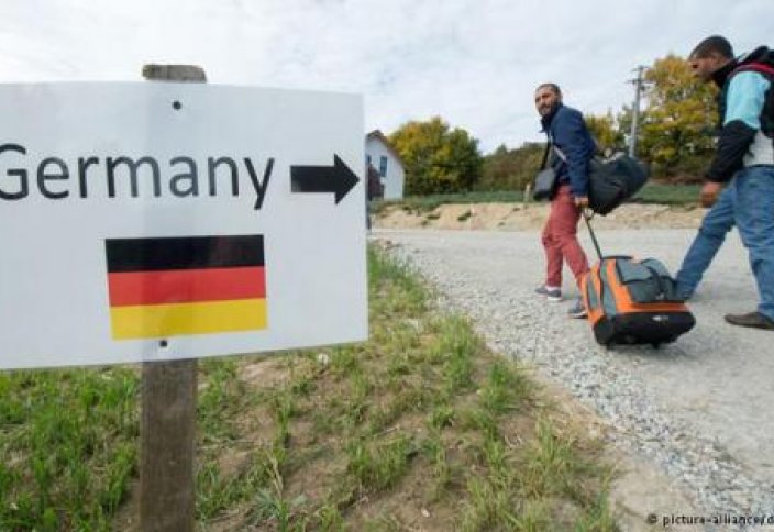 54 тысячи мигрантов покинули Германию в 2016 году