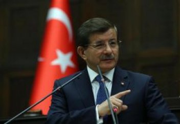 Давутоглу: «борьбу с религией» нужно прекратить