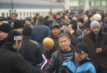 Жасы 40-тан аспағандарға елден шығуға тыйым салынды