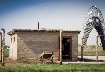 Ұлыбританиялық ғалым АЛЖИР мен ҚарЛаг-ты «қаралы туризм» бағытында насихаттауды ұсынды