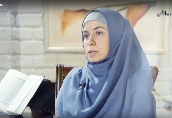 Меня зовут Марина, мне 20 лет. Я приняла Ислам.
