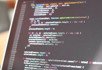 Надежны ли платформы с открытым государству и гражданам исходным кодом