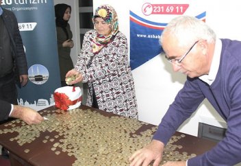 Разное: В день по монете: мусульманка исполнила свою заветную мечту