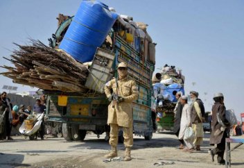 Афганистан ищет новые торговые маршруты, поскольку отношения с Пакистаном ухудшаются