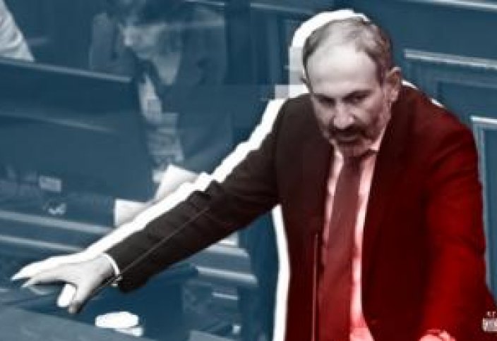 Развязав войну в Нагорном Карабахе, бить по России