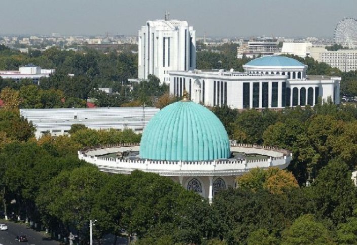 Узбекистан отменил туристские сборы с иностранцев, приезжающих на лечение