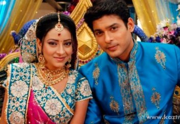 «Yйленген жастарға Ананди мен Шифтiң махаббатын тiлеймiз!»