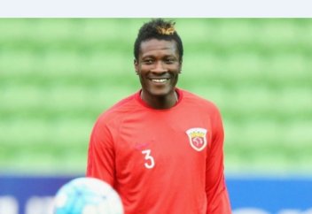 Әдепсіз шаш үлгісі үшін 46 футболшыға айыппұл салды