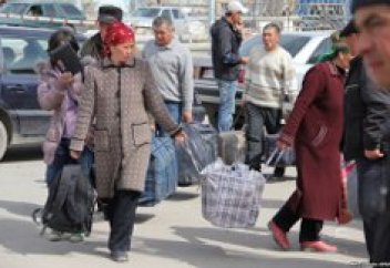 Названы области Казахстана, лидирующие по оттоку населения