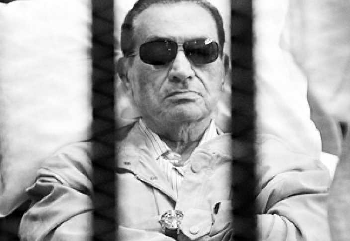Египет продолжает судебные разбирательства над оправданными: Хосни Мубарак под прицелом