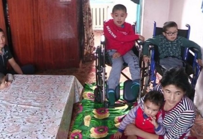 Бизнесвумен из Алматы подарила незнакомой семье 4-комнатную квартиру