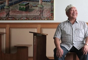 В Китае мусульманских лидеров обязали переделать ислам в угоду компартии