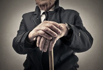 Психологтар қандай адамдардың ерте қартаятынын айтты