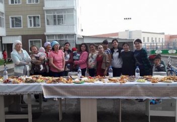 Бір ауладағы ауызашар (фото)