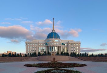 Казахстану нужна новая международная политика