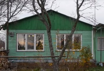 Инвалид по зрению из Рязанской области сам построил дом для своей матери (видео)