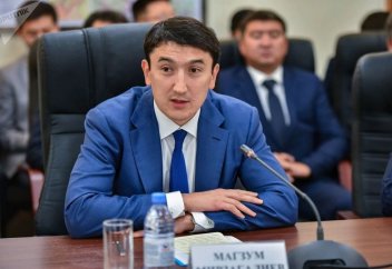 Миллион деревьев высадят в Казахстане осенью — глава Минэкологии