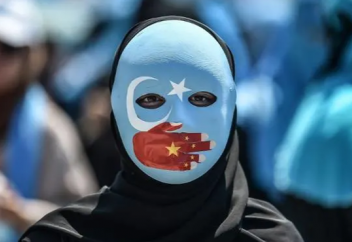 Разное: Китайский гимн и свинина по пятницам – будни лагерей