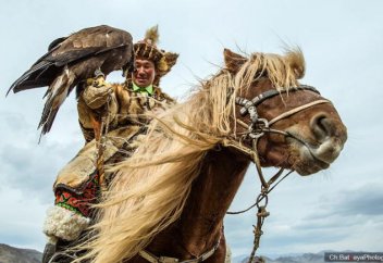 Астана: екі мыңнан астам этникалық қазаққа Шыңжаңнан көшуге рұқсат етілді