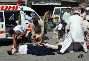 Тәліптер жұма намазы кезінде жарылыс жасады