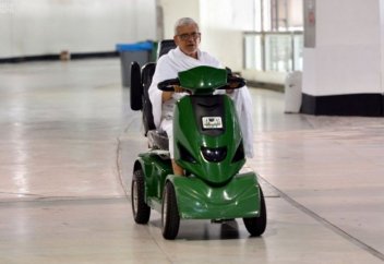 Қарттар мен кемтарларға қажылығын өтеу оңай болмақ (фото)