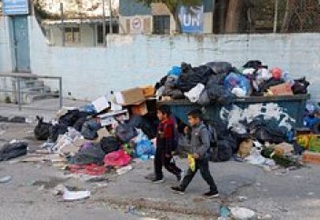 Бірнеше ондаған млн бала климат босқынына айналған