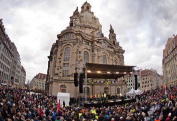 Германияда исламофобтарға қарсы тағы шеру өтті