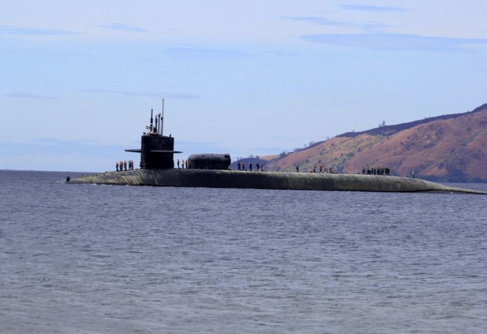 США приняли на вооружение новую атомную подлодку класса Virginia