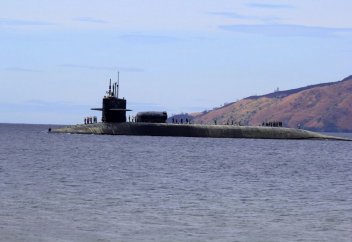 США приняли на вооружение новую атомную подлодку класса Virginia